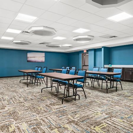 Hampton Inn Elkton Bagian luar foto