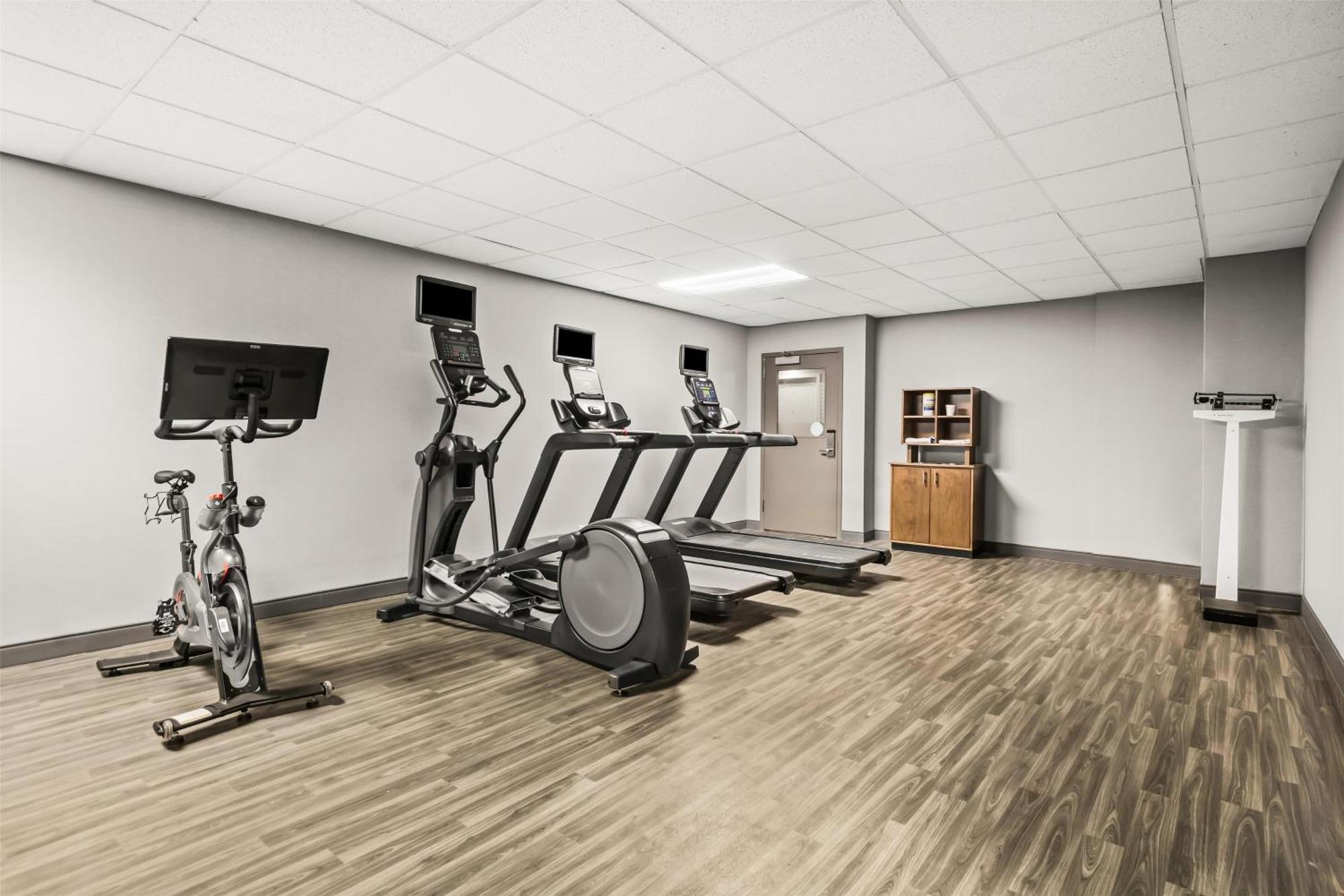 Hampton Inn Elkton Bagian luar foto